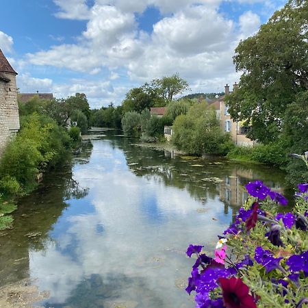 Le Merrain Gite Plein Coeur De Chablis Zewnętrze zdjęcie